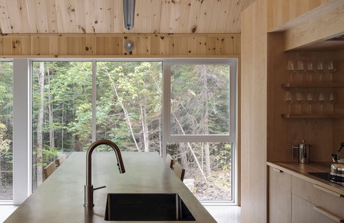Chertsey Chalet De Esquí | The Serene Summary: T