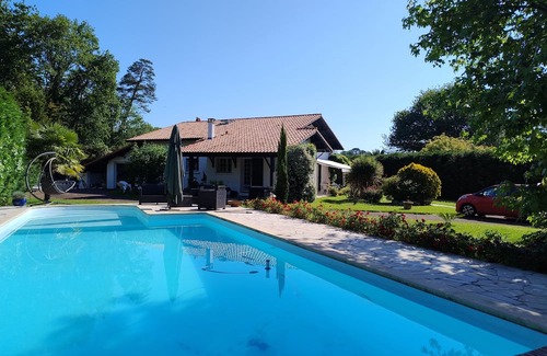 Anglet Casa | Family home sleeps 7 swimming pool large enclosed garden 2 beautiful terraces