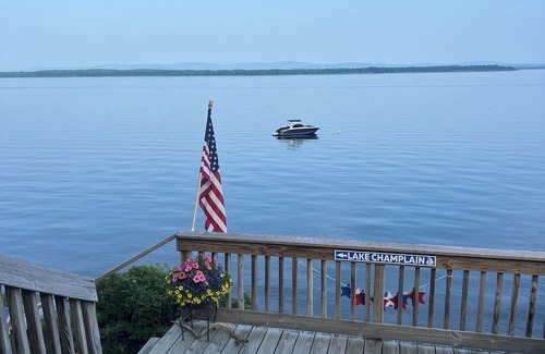 North Hero Cabaña | Charming 3-bedroom cottage in beautiful North Hero, Vermont with WiFi