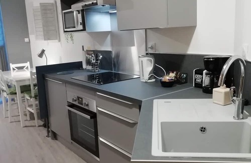 Bezu-le-Guery Apartamento | Pleasant studio close to vineyards, fields and woods, very well situated for touring.