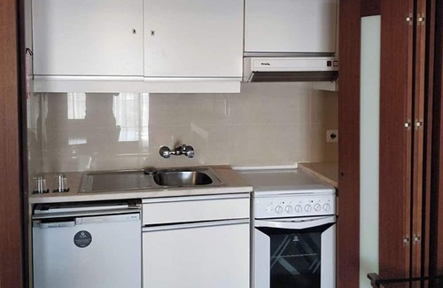 Cascais Apartamento | Chic hotel suite with AC and WiFi in charming Cascais