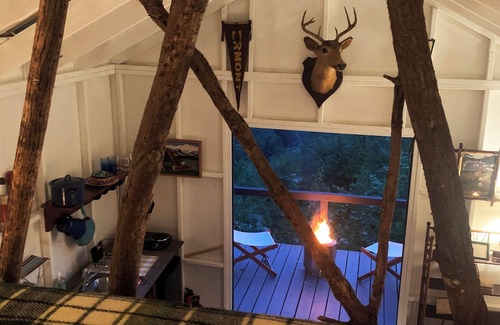 Stockbridge Cabina | 1950s "Retro" Cabin in Vermont w/ Breathtaking Views!
