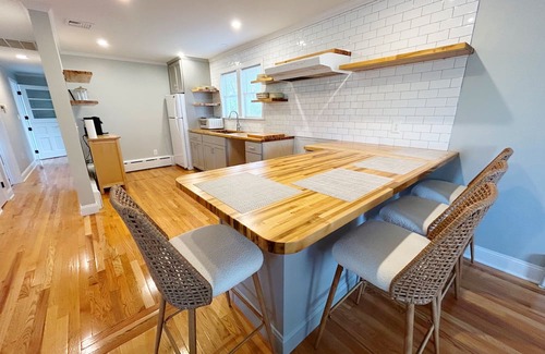 Bristol Casa | Coastal&Historic Charm - Short Walk to the Heart of Bristol and local favorites!