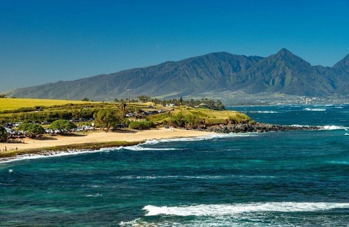 Makawao Cabaña | Charming Country Cottage with WiFi and Smart TV in Kula!