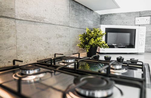 Liverpool Casa | Spacious 4Bedroom Entire House at Acanthus