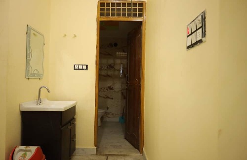 Meerut Casa | Homestay For Guest in Meerut 2-bedroom house in fabulous Meerut WiFi AC