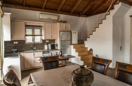 Vathy Casa | Portolos House: Escape to Ithaca