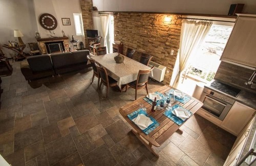 Vathy Casa | Portolos House: Escape to Ithaca