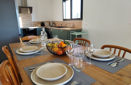 Peyrins Casa | Gîte for 6 people, 3 bedrooms, quiet location, 1h1