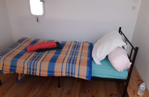 Coutras Cama Y Desayuno | Les 3 notes de mérotte L' escale tables d'hôte, free breakfast