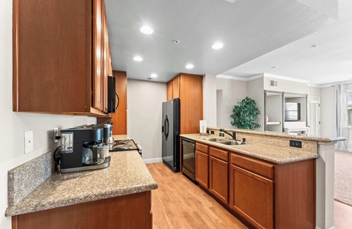 Reno/Tahoe Airport Apartamento | New Upscale 1BR Stay with Mini Golf, Sauna & Heated Pool