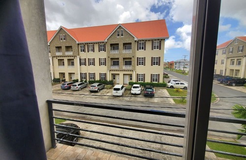 Georgetown Apartamento | Executive Townhouse in Premier Georgetown Gated Community