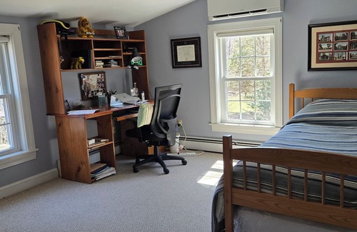 Lexington Casa | Boston adjacent,spacious 5-bedroom house with AC in charming historic Lexington