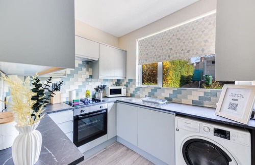 Northampton Casa | Charming Detached Bungalow Driveway Parking Garden Wifi Smart TV