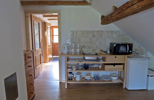 Logarsce Apartamento | 2-bedroom guest suite in Logaršče w/Mountain Views near Most na Soči