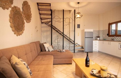 Mochlos Apartamento | The Island House| Family size Apt-Overlooking the Aegean| 3 Steps From the Beach