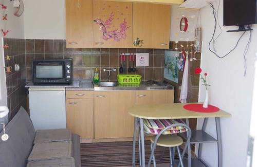 Rab Apartamento | Serene Barbat Escape With Just Minutes From the Beach