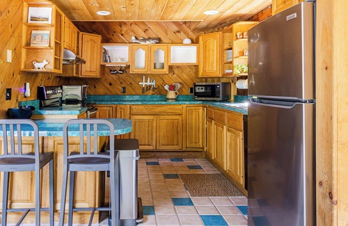 New Paltz Casa | Secluded w/Pool, Spa, Fire Pit, Forest Views | Cragswood Cottage by AvantStay