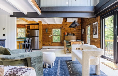 New Paltz Casa | Secluded w/Pool, Spa, Fire Pit, Forest Views | Cragswood Cottage by AvantStay