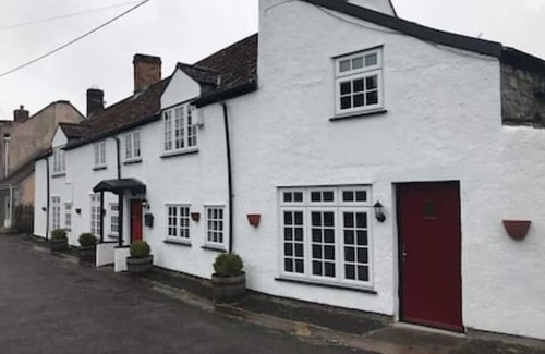 Axbridge Apartamento | Cosy 1 bedroomed Annex with parking and courtyard