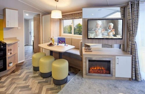 Letham Grange Casa | Elegant Castleton 3 Bed
