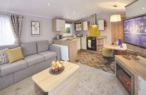 Letham Grange Casa | Elegant Castleton 2 bed