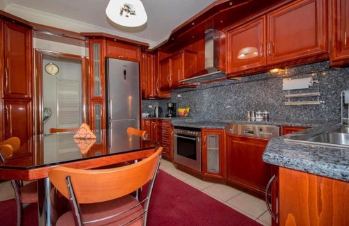 Sparta Apartamento | Spartan 5th floor Apartment