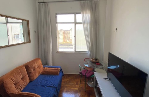Catete Apartamento | Catete apartment in the South zone of Rio de Janeiro