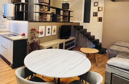 Burgos Apartamento | Vista Alegre Hubu Loft