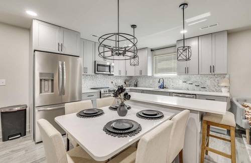 Ooltewah Casa | 5 Mi to Cambridge Square: Ooltewah Getaway!