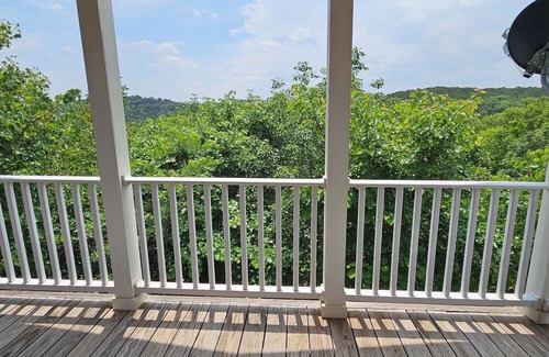 Davis Cabina | The Most Beautiful Views in Turner Falls