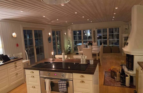 Tynningo Casa | Charming Tynningö House with Sauna & BBQ