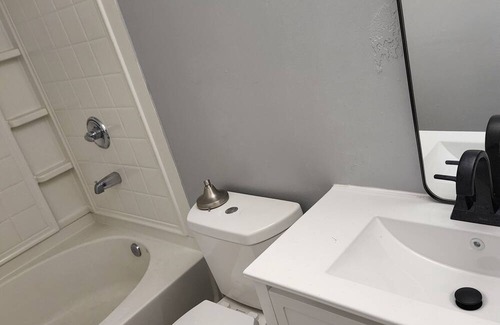 Lithonia Apartamento | Room in Panola, in a quite a partment