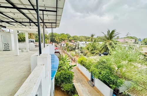 Arunagiri Nagar Casa | Trinco Town Family Guest House 4-bedroom bungalow in charming Trincomale with AC
