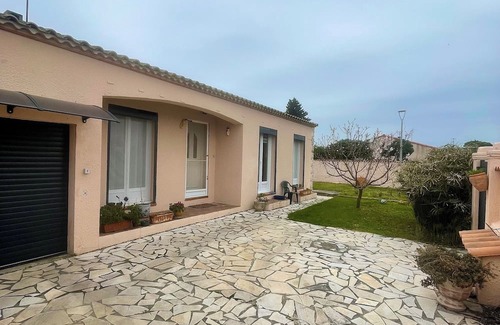 Manduel Casa | House with village garden
