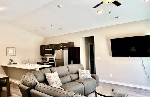 Bel Aire Casa | Kansas Delight