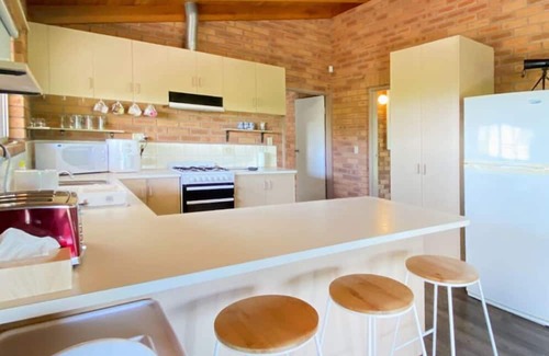 Poowong Otro | Rolling Hills Retreat