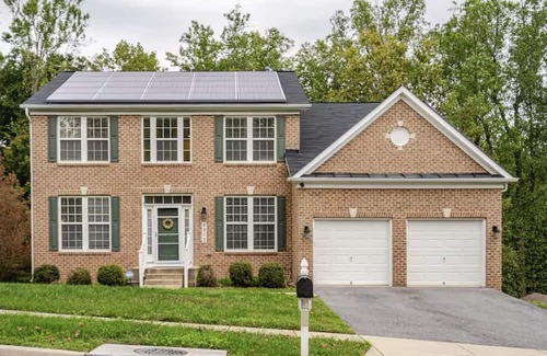 Friendly Casa | Beautiful 4 bedroom house, fully accessible, in Fort Washington Maryland near DC