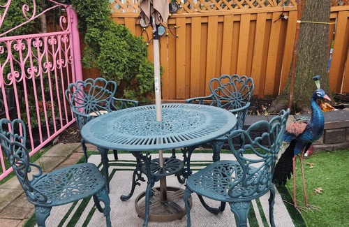 Brampton Casa | 25 minutes From YYZ Airport Luxurious 5 Bedrooms 3Bath Home with a POOL & WIFI