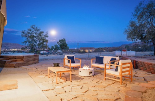 Panorama Heights Casa | Fire Pit - Spa - Near JTNP - Twin Domes in the Dez