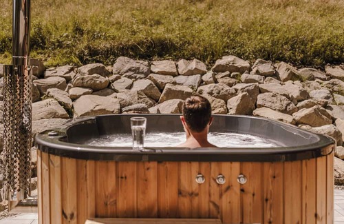 Rycerka Dolna Casa | We invite you to discover the charm of mountain life in our unique house.