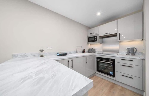 Hogganfield Apartamento | Stylish 2 Bed Property with Free Parking