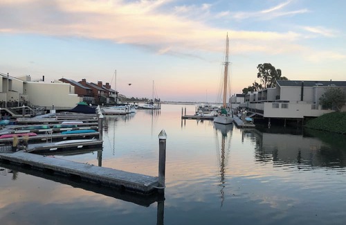 West Alameda Cabaña | Cozy Redwood Cottage by the Bay