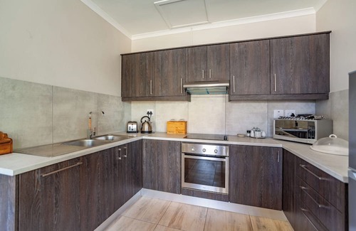 Melkbosstrand Apartamento | Modern Cozy Apartment near beach in Cape Town SA.