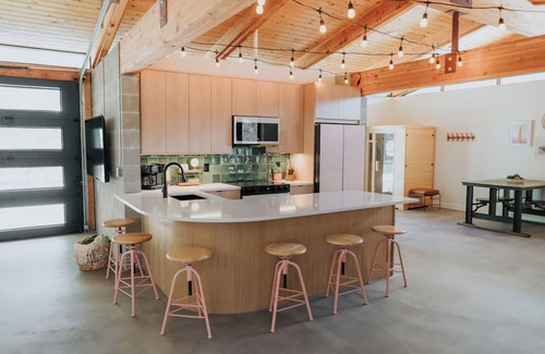 Twin Lake Casa | 2 Houses, HUGE Sandy Beach, Hot Tub + Sauna