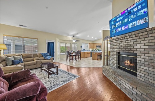 Ramona Casa | "Ramona's Central Gem: Your Perfect Vacation Retreat Awaits!"