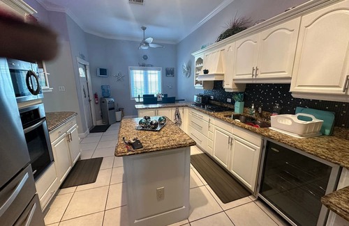 Patricks Island Casa | PROSPECT OASIS: Nestled on the pristine waters of the Cayman Islands
