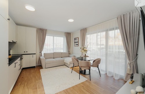 Livezeni Apartamento | Charming 2-bedroom apartment with AC, WiFi in enchanting Livezeni
