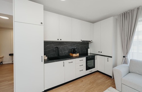 Livezeni Apartamento | Charming 2-bedroom apartment with AC, WiFi in enchanting Livezeni