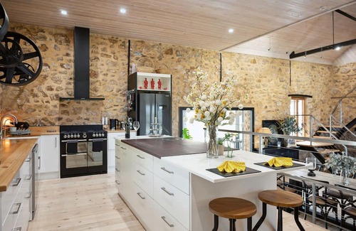 Nangkita Casa | Historical Cheese Factory Retreat - 727 Randell RD